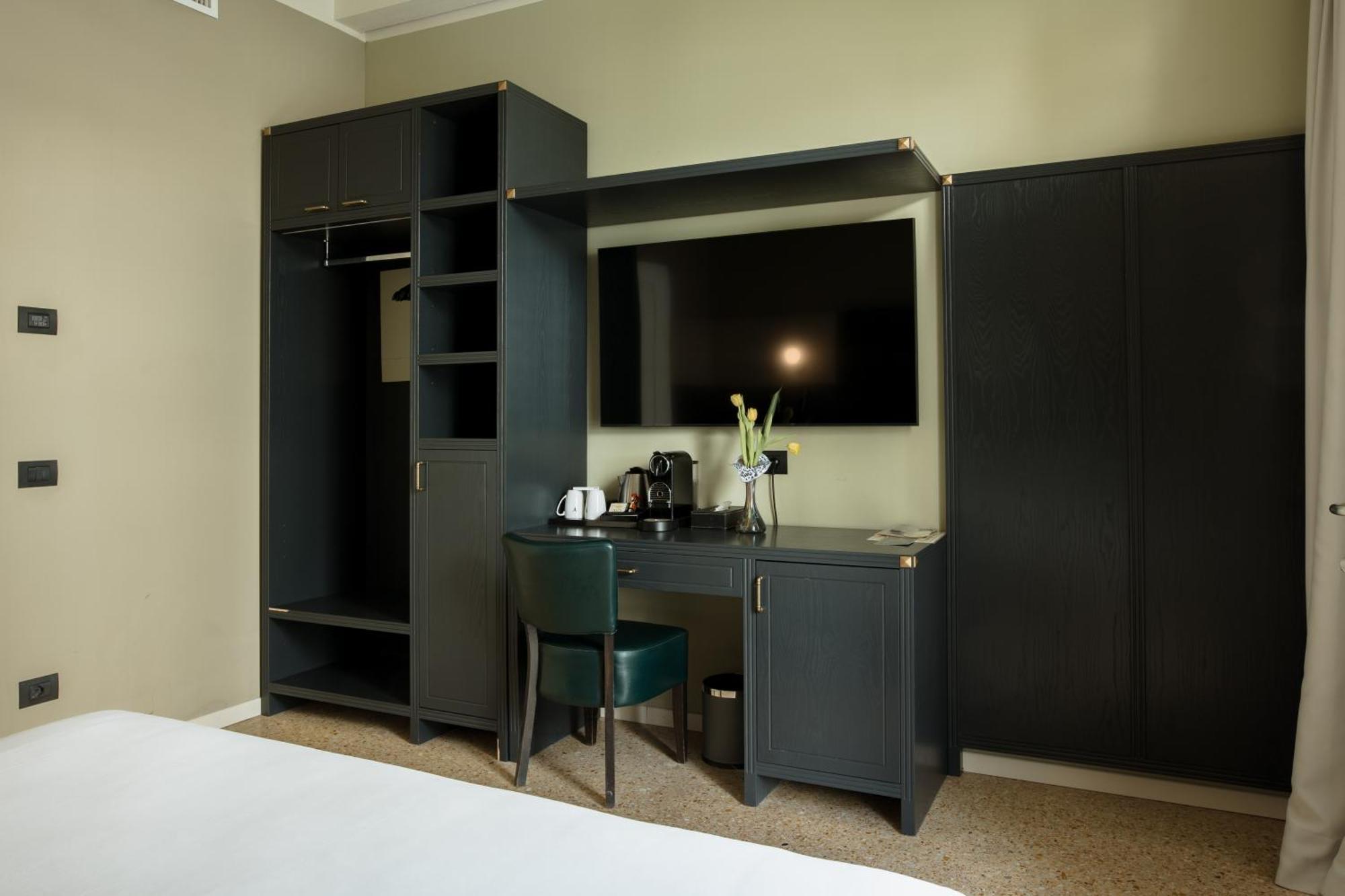 Classique Hotel